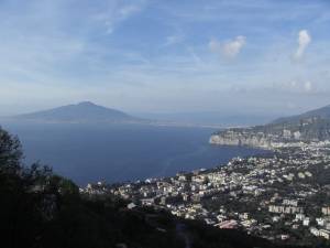 This is NOT an unverified 'web portal' or online directory - we select only those places that satisfy our criteria for price, quality, charm and location. The places to stay presented here are particularly suitable for accommodation only short-breaks. Places to stay have been carefully selected so that you can reach them easily - ideal for long weekends and short break holidays when short transfer times are important.